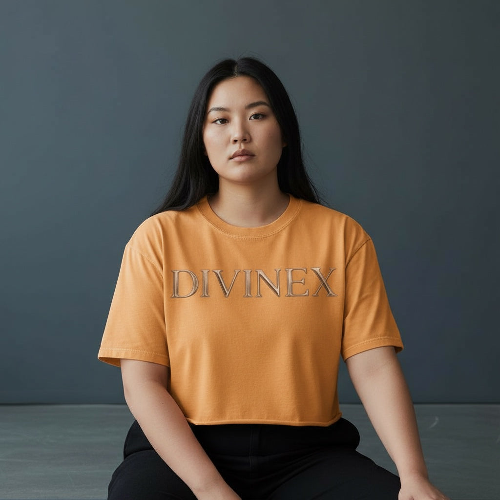 Snowwashed Signature Cropped Tee